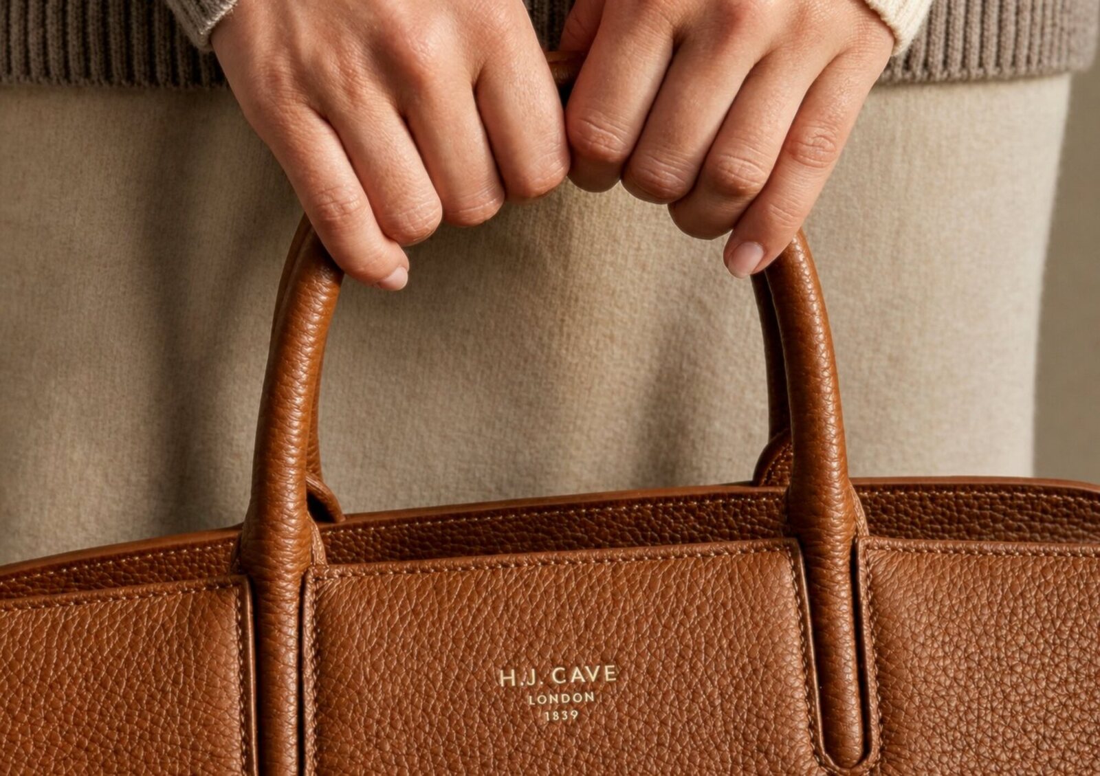 The Harriet — Full-grain Taurillon, hand saddle-stitched